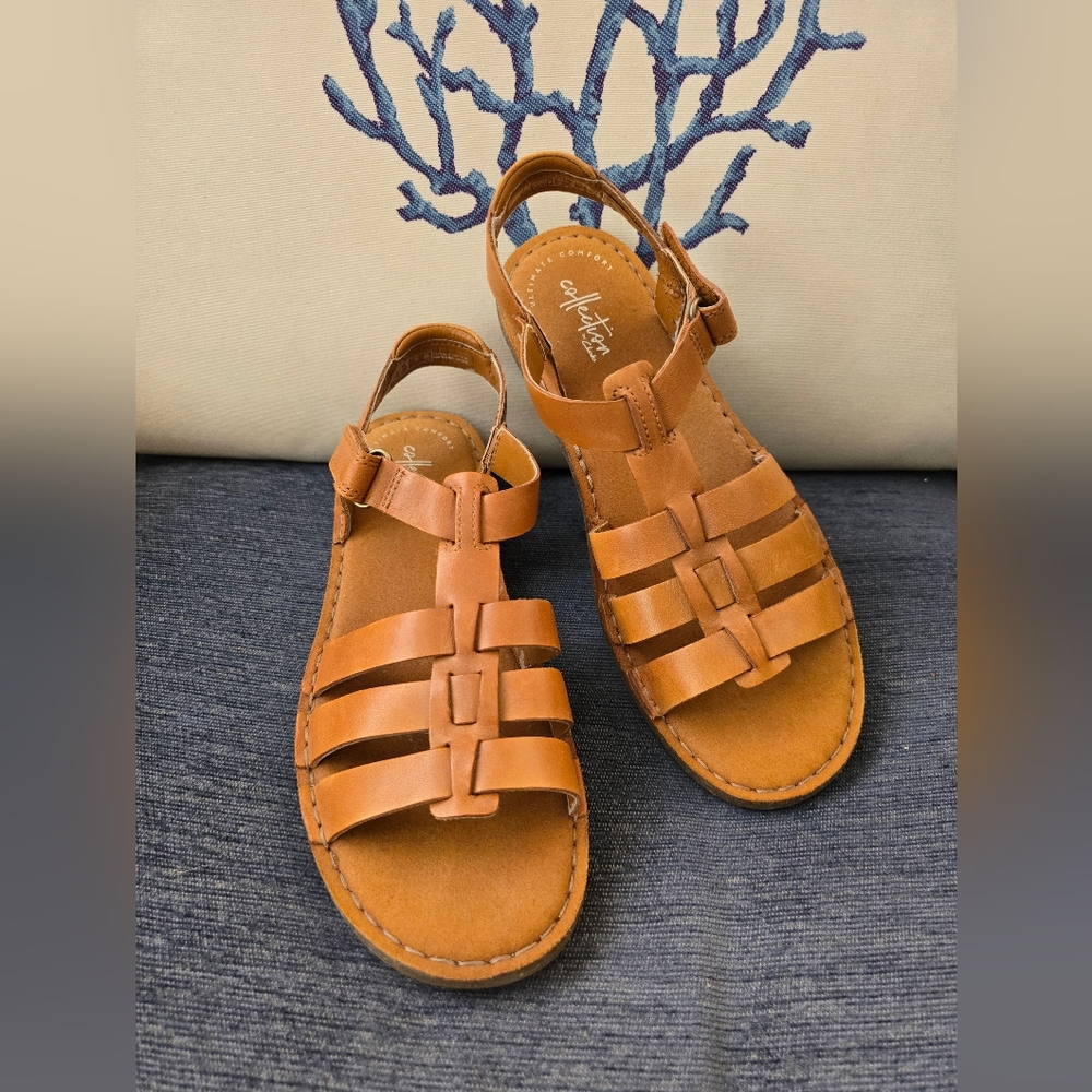 Clarks~ Ultimate Comfort Collection SIZE: 8 - Picture 10 of 15